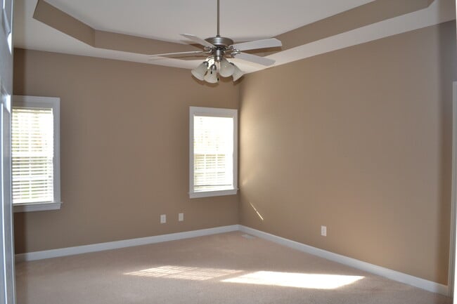 Building Photo - Dogwood Estates