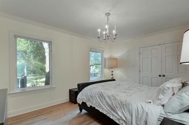 Building Photo - 5018 Shoal Creek Blvd
