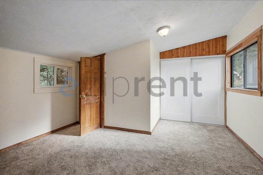 Building Photo - 30400 Withrow Rd