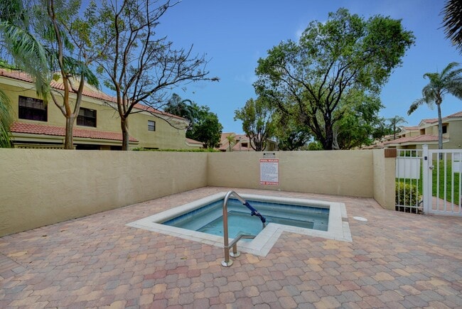 Building Photo - 2636 Mango Creek Ln