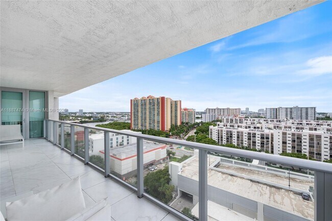 Building Photo - 300 Sunny Isles Blvd