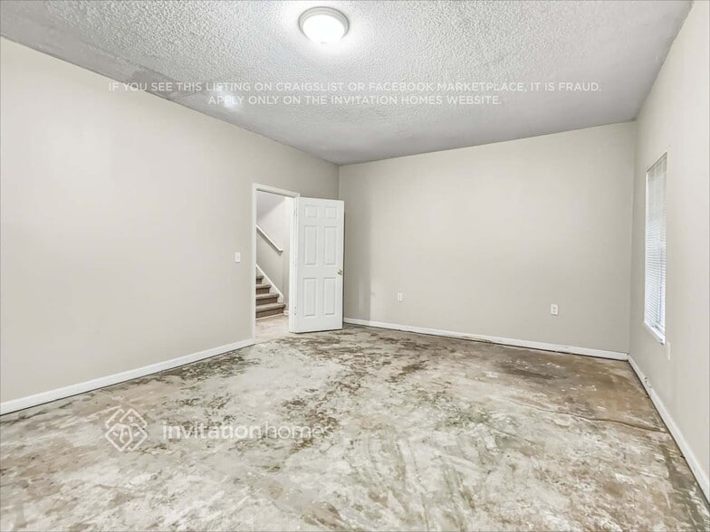 Building Photo - 516 Shaggy-Hickory Tr