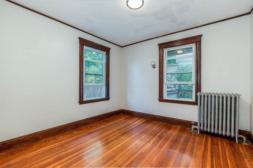 Building Photo - 21 Walter St