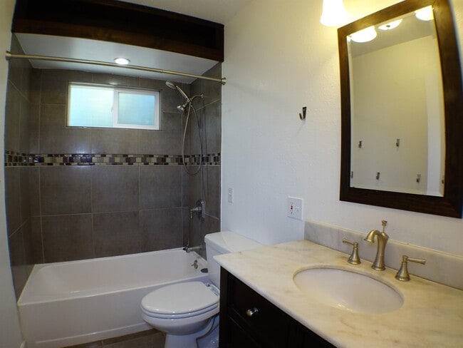 Building Photo - 1804 Citrus Ave