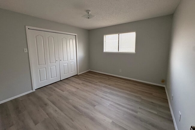 Building Photo - 1005 Castle Heights Dr