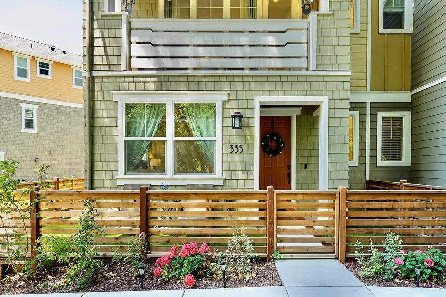 Building Photo - 335 Skyforest Way