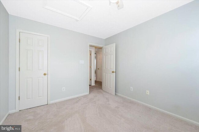Building Photo - 6330 Bayberry Ct