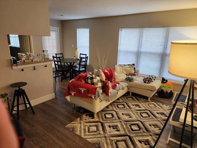 Building Photo - 3973 NW 87th Ave