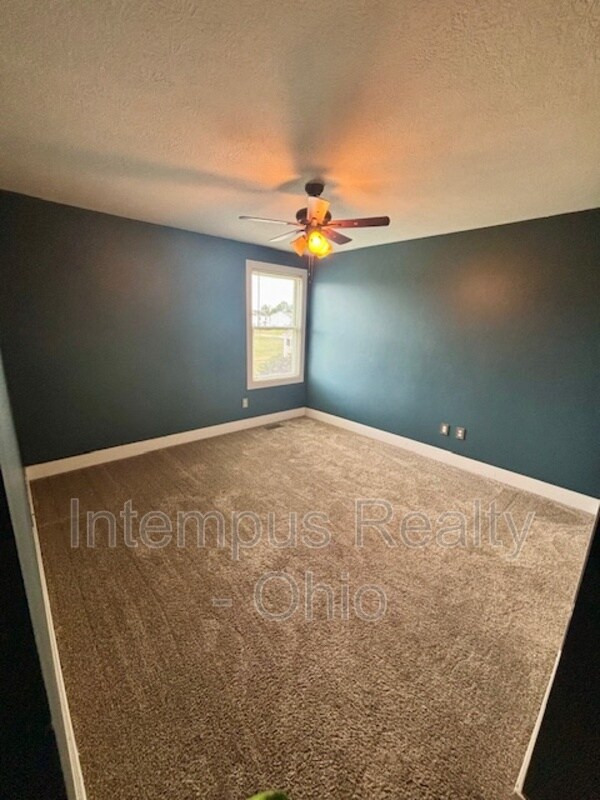 Building Photo - 1482 Geranium Dr
