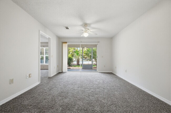 Building Photo - 4270 Calinda Ln