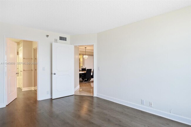 Building Photo - 3400 NE 192 St