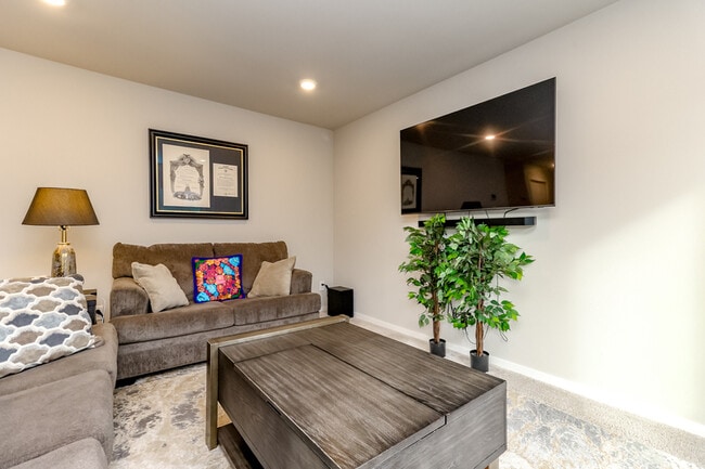 Building Photo - 10710 185th St E