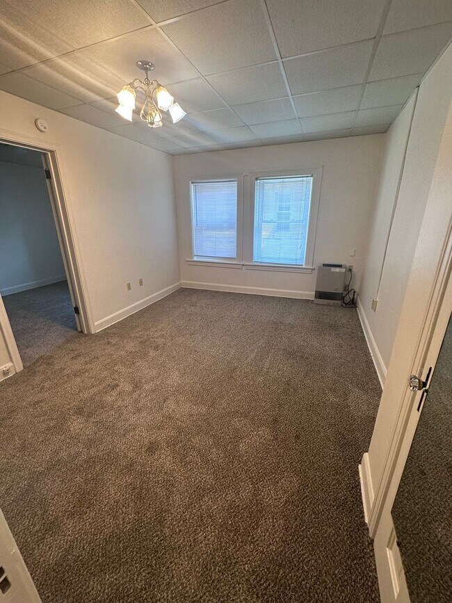 Building Photo - Princeton Apartments