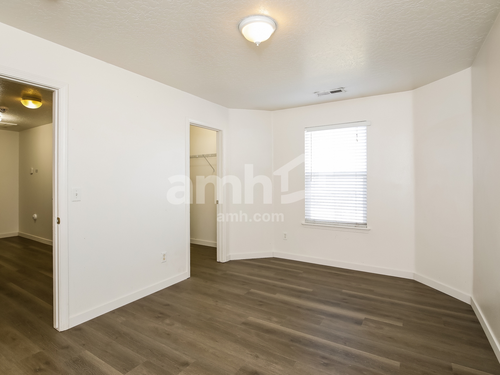 Building Photo - 12930 Hayes St