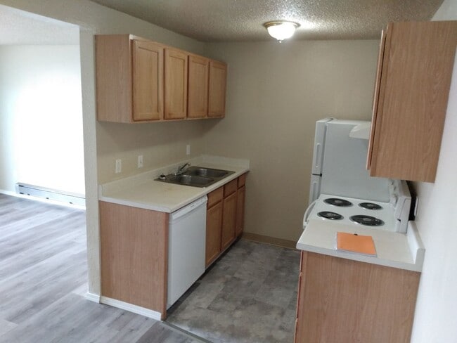 Building Photo - 1 bedroom 1 bathroom ground floor apartment - Granvue Apartments,