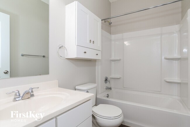 Building Photo - 3962 Snowcreek Dr