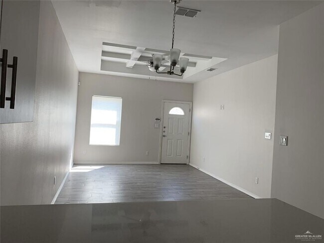 Building Photo - 420 Teague Ave