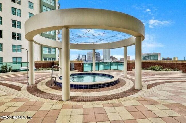 Building Photo - 1431 Riverplace Blvd