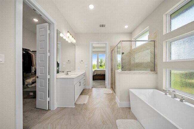 Building Photo - 5914 Emerald Ranch Ln