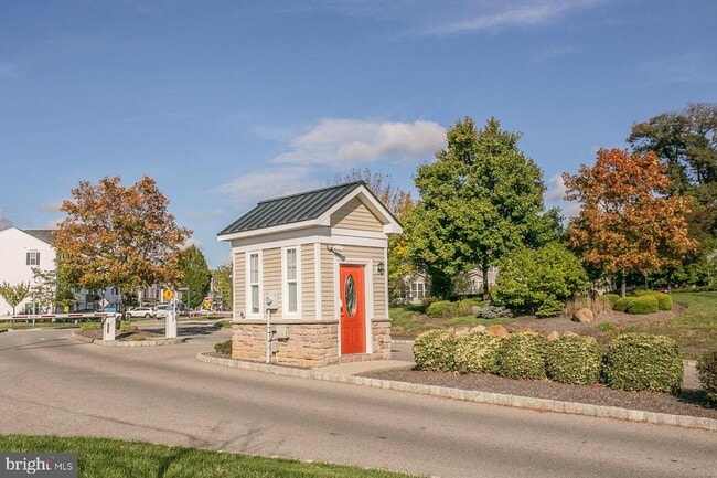 Building Photo - 46 Old Cedarbrook Rd