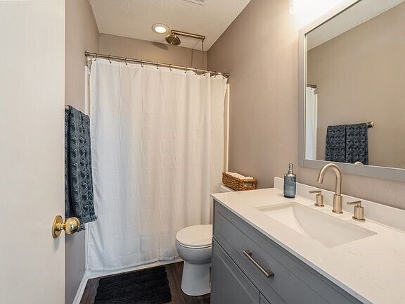 Building Photo - 5031 Cherrywood Dr