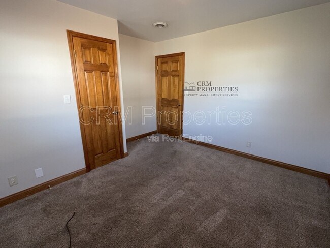 Building Photo - 1504 N Philips St