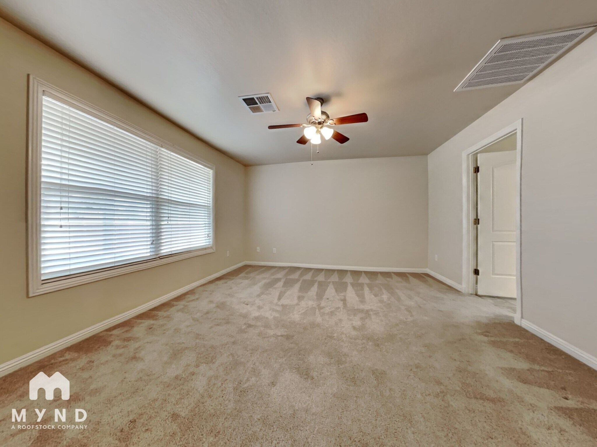 Building Photo - 14202 N Bolivar Dr