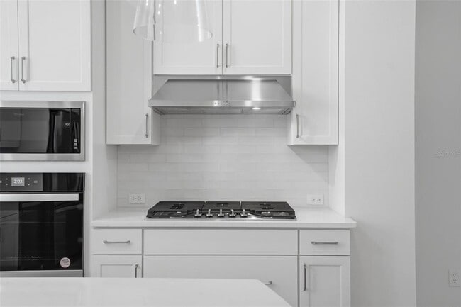 Building Photo - 2123 1st Ave N