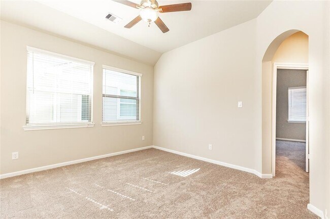 Building Photo - 5546 Sallow Bay Ln