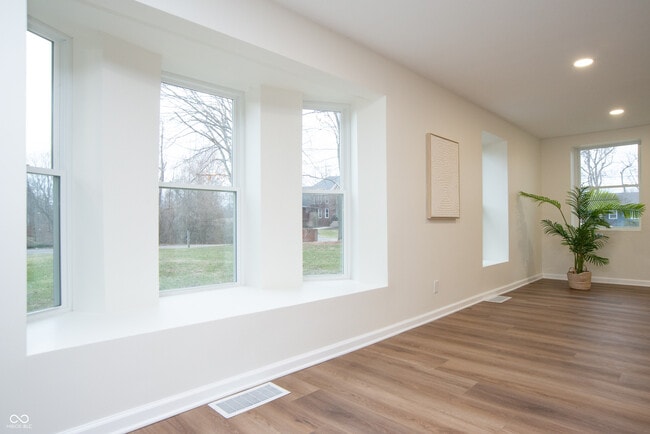 Building Photo - 6337 Cardinal Ln