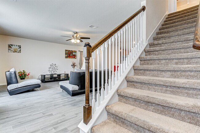 Building Photo - 21219 Fox Hillside Way