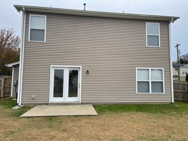 Building Photo - 3 Bed 2.5 Bath Nashville Opry Mills Area F...