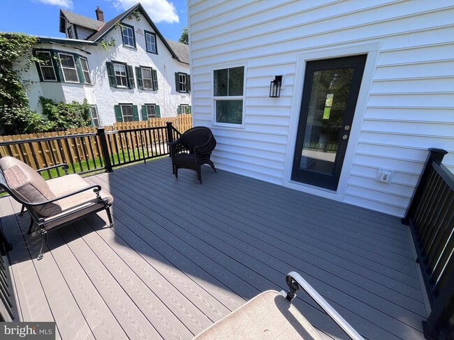 Building Photo - 625 Conestoga Rd