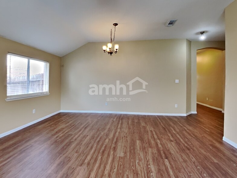 Building Photo - 9812 Fair Brook Way