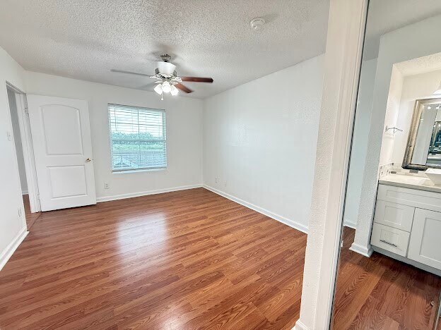 Building Photo - 12660 Ashford Point Dr