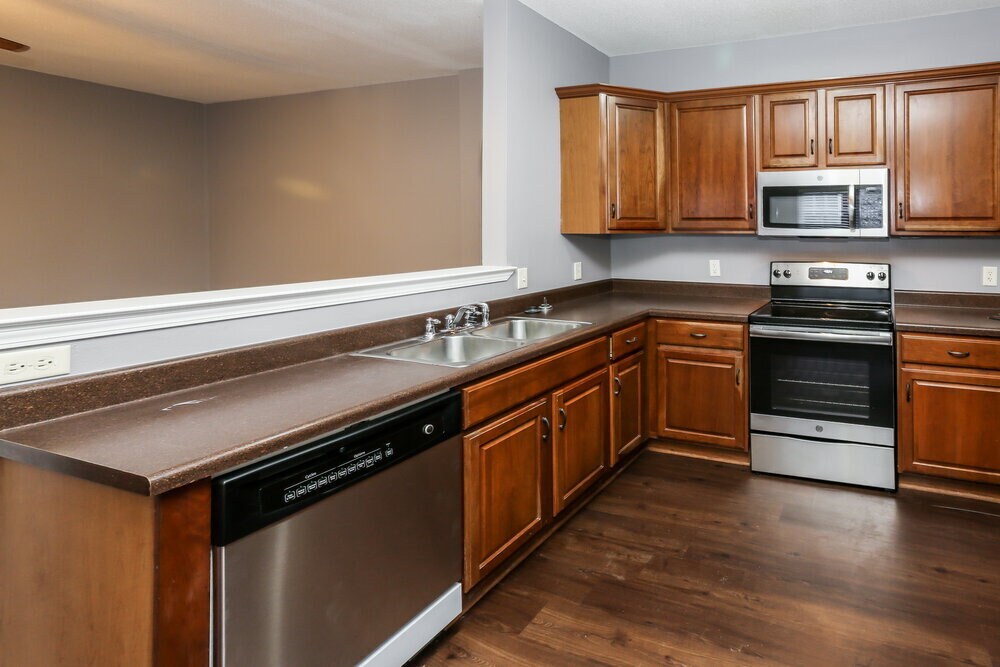 Building Photo - 9918 White Poplar Dr