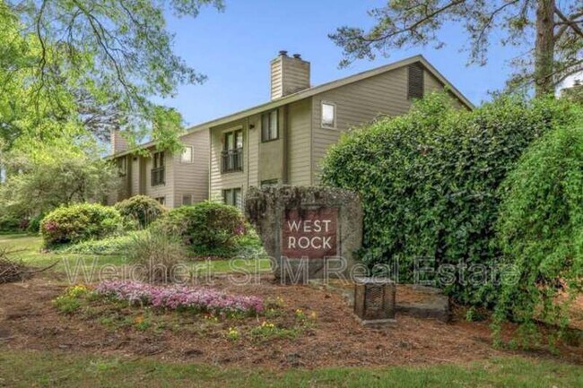 Building Photo - 1847 Gray Ridge Cove