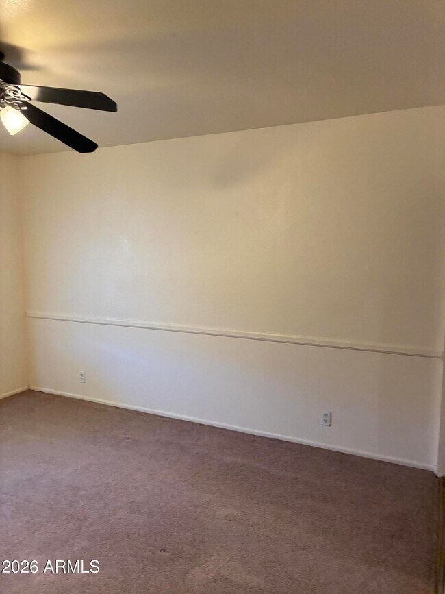 Building Photo - 1422 E Yucca St