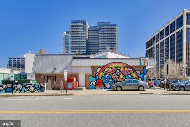 Building Photo - 1726 N Quinn St