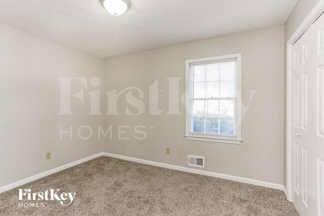 Building Photo - 45 Water Way Trail