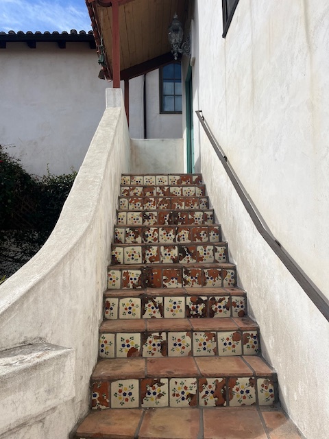 stairs - 605 35th St