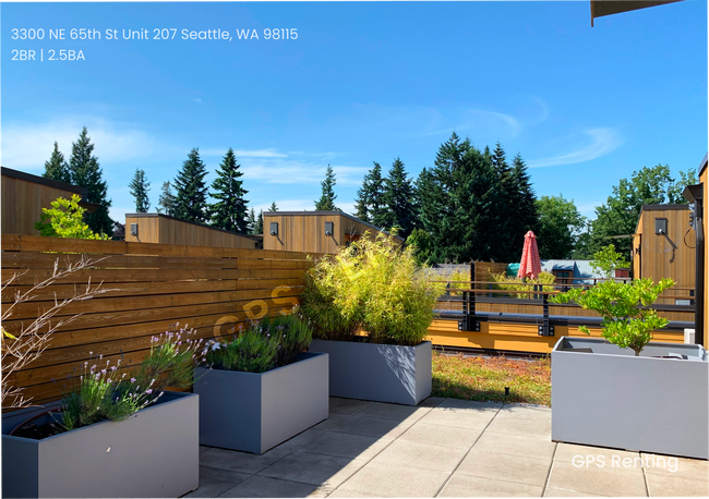 Building Photo - 3300 NE 65th St