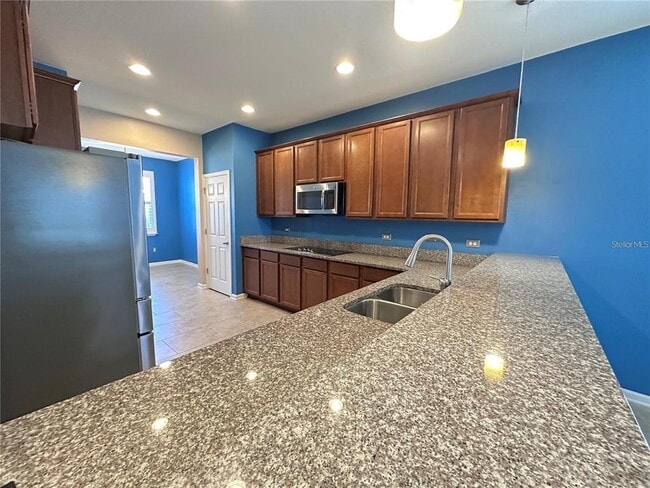 Building Photo - 567 Gunston Ct