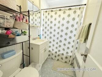 Building Photo - 81 Cresthill Rd