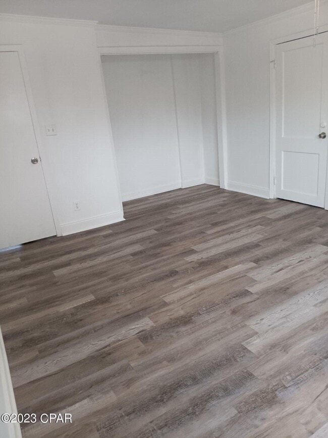 Building Photo - 3617 Treasure Cir