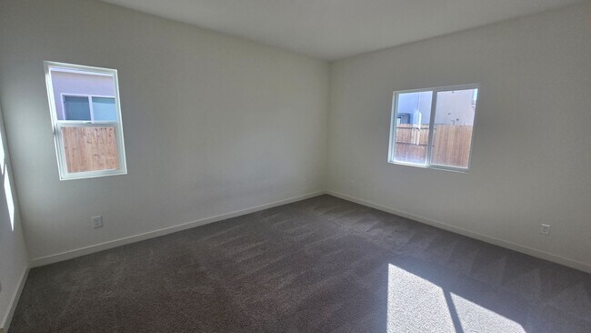 Building Photo - 7571 Grassy Plns Dr
