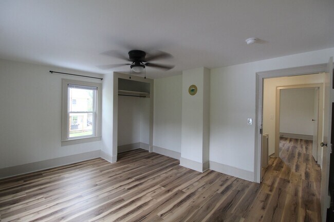 Building Photo - 56 Grindstone Rd