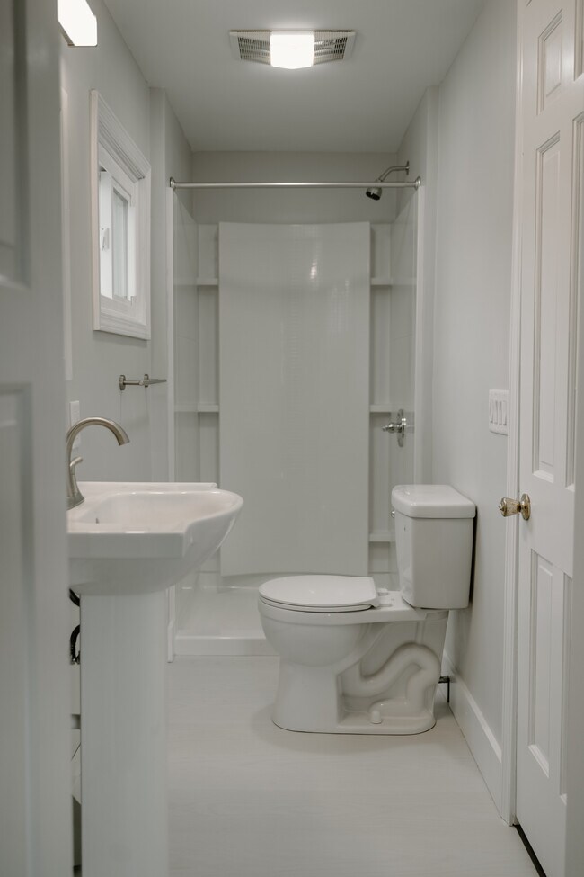 Building Photo - 354 Terrace Blvd