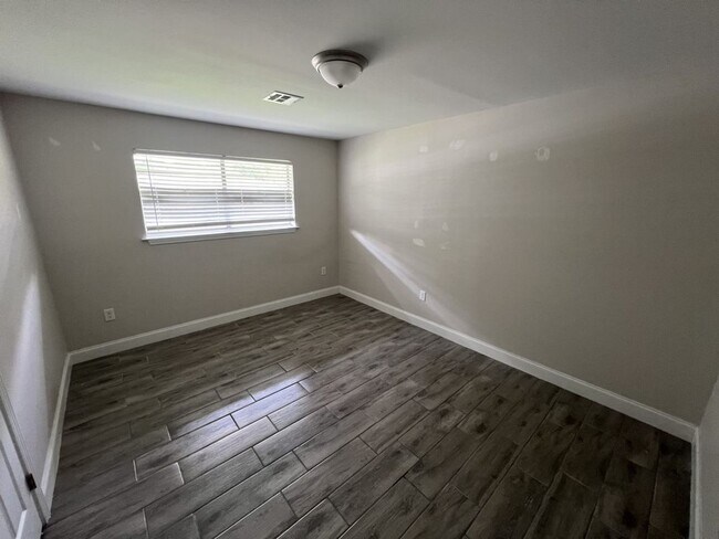 Building Photo - 10444 Browning Dr
