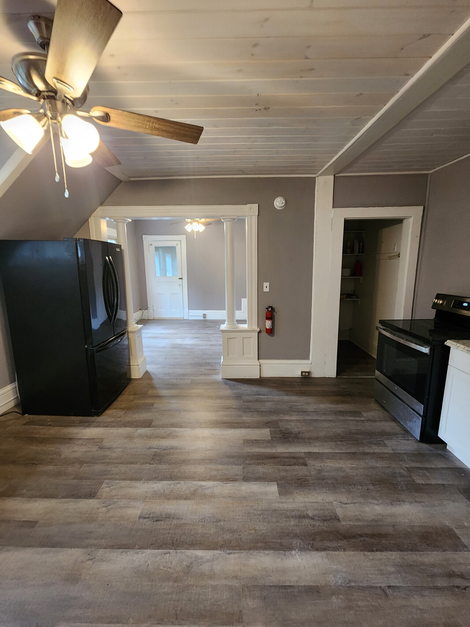 kitchen looking into living room - 23 Clay St